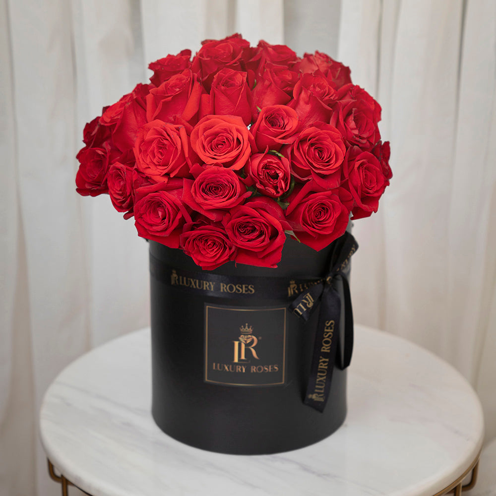 Premium Box Roses FRESH ROSES DELUXE ROUND BOX – Luxury Roses