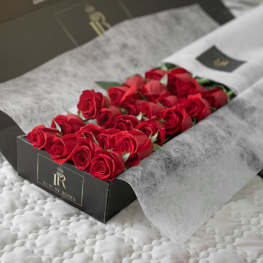 LONG STEMMED RED ROSES LUXURY BOX – Luxury Roses